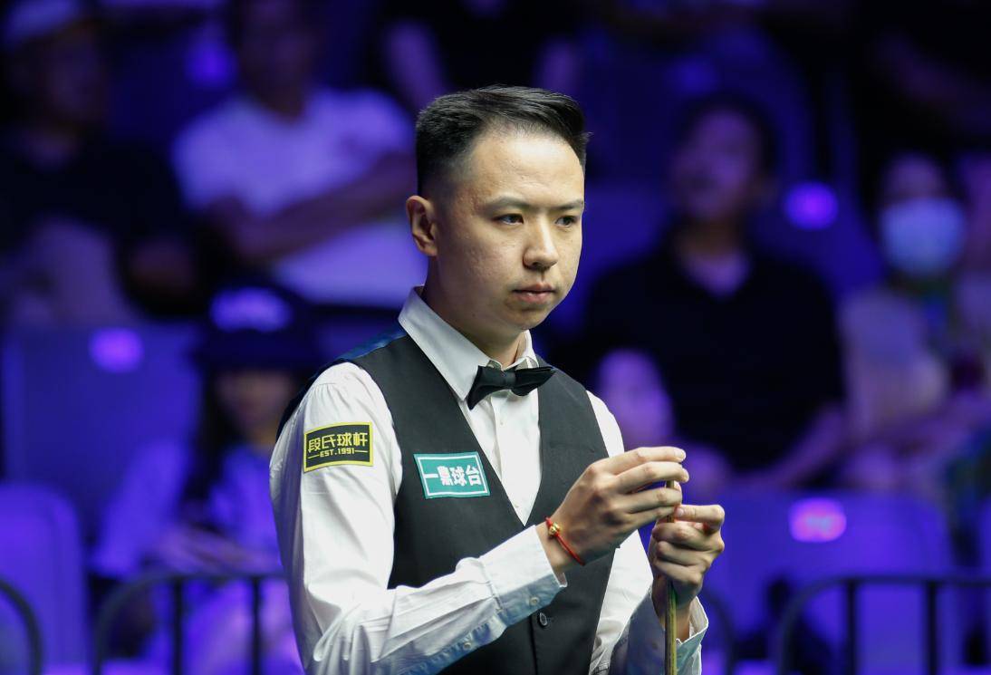 在半脚之间 在半脚之间